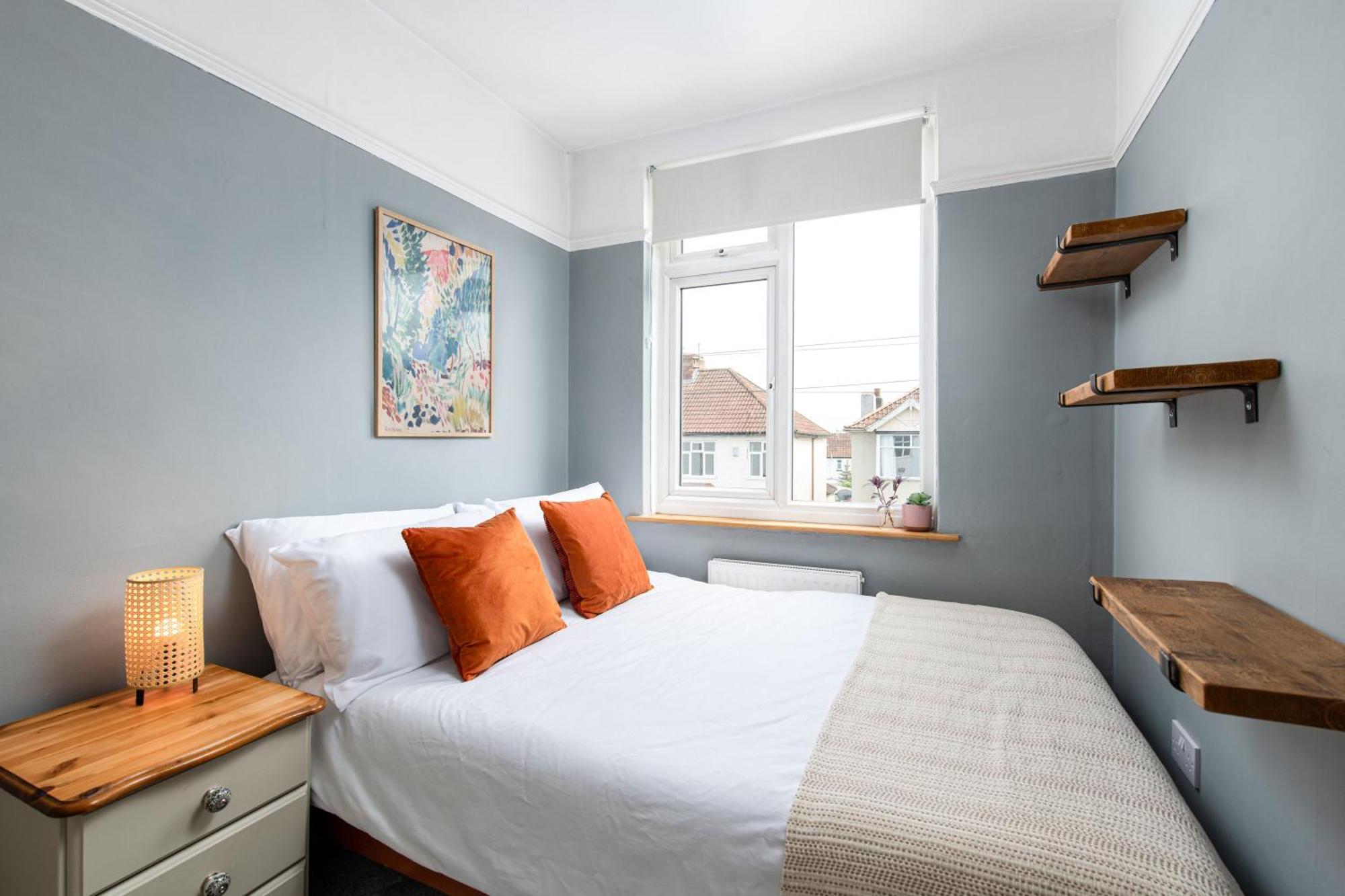 Charming Family Home With Stoves, Garden & Parking Bristol Buitenkant foto