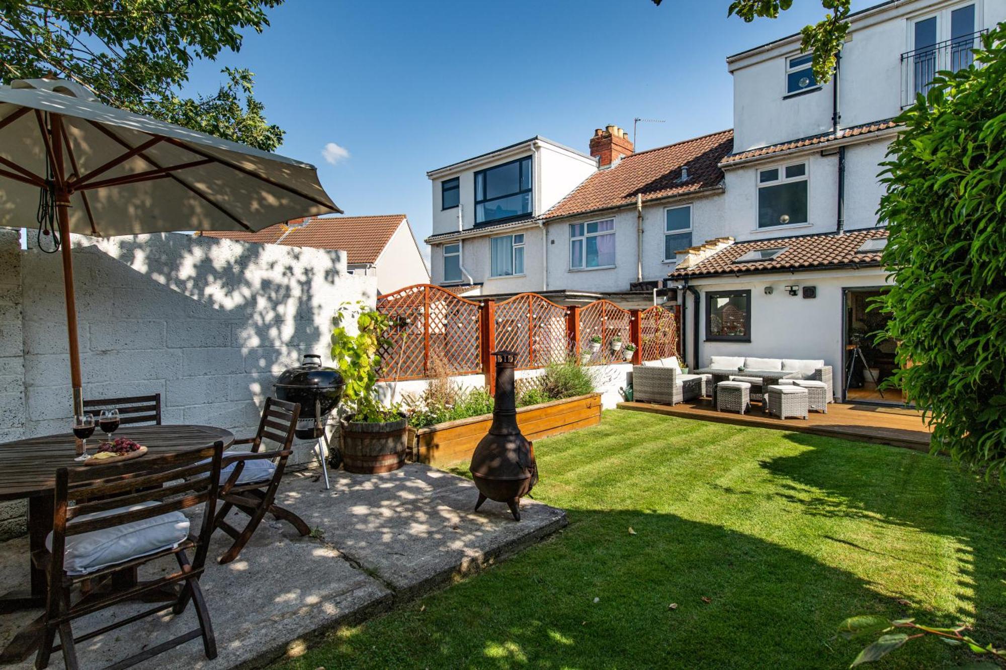 Charming Family Home With Stoves, Garden & Parking Bristol Buitenkant foto