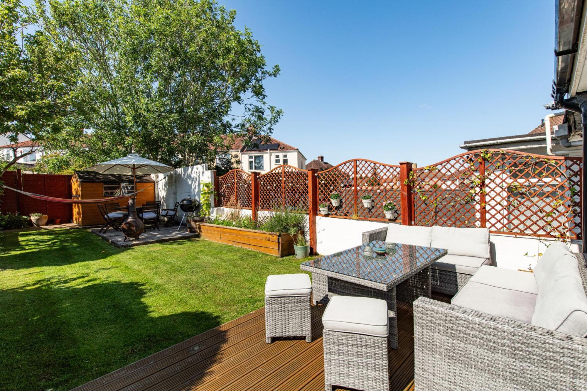 Charming Family Home With Stoves, Garden & Parking Bristol Buitenkant foto